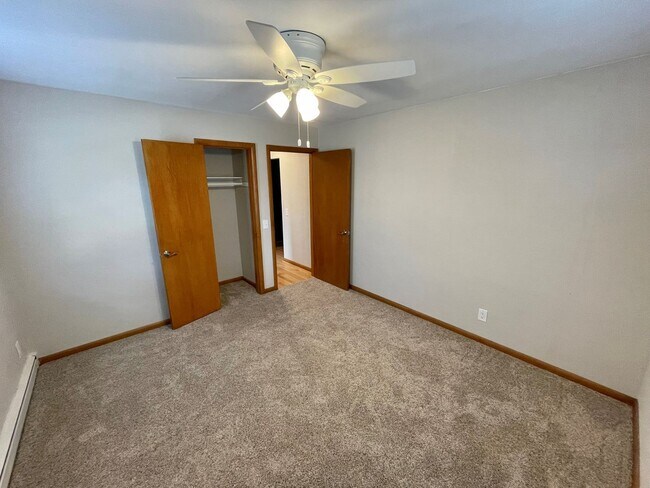 Building Photo - Newly Renovated 2bd/1ba in Vilas Neighborhood