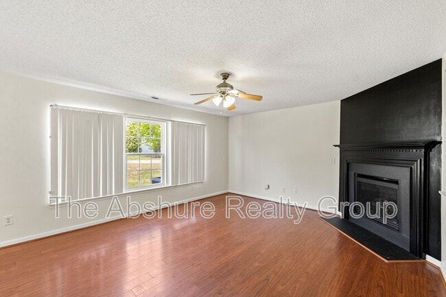 Building Photo - 6571 Guard Hill Dr