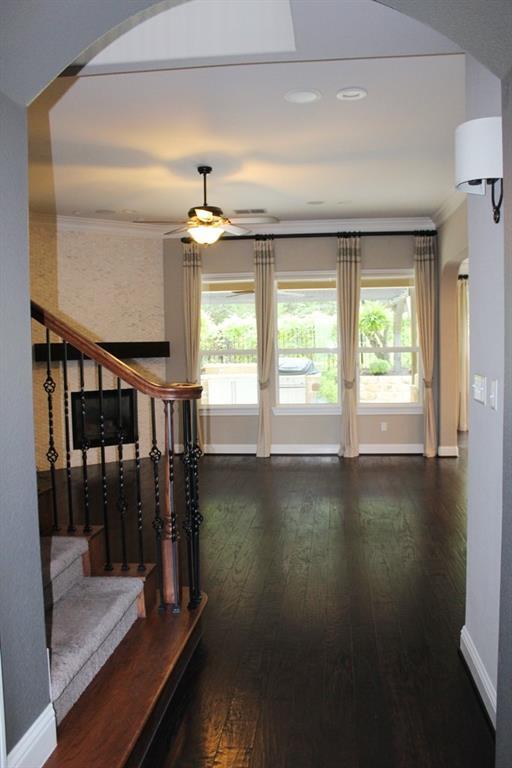 Building Photo - 9308 Villa Norte Dr