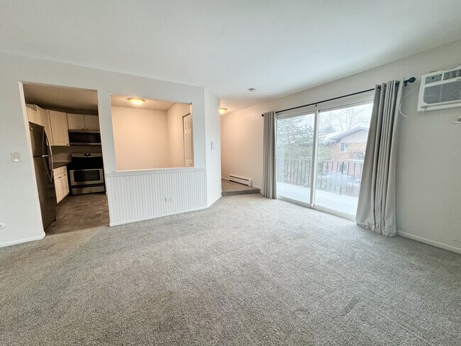 Building Photo - 2529 Spring St