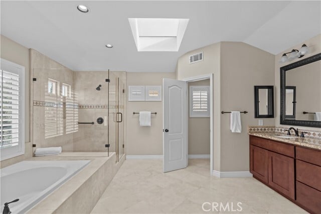 Building Photo - 22711 Las Brisas Cir