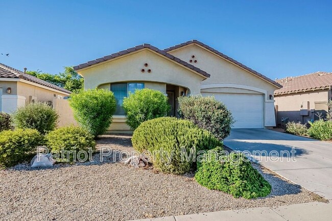 Building Photo - 13930 W Country Gables Dr