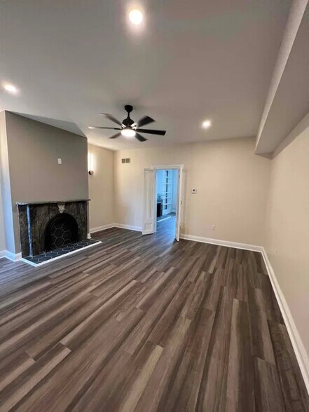 Building Photo - 521 Avery St