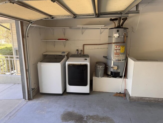 Building Photo - 4629 Villas Ct