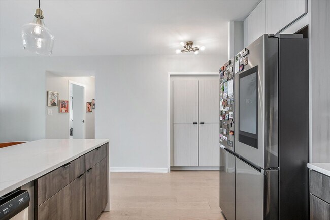 Building Photo - 3600 N Lake Shore Dr