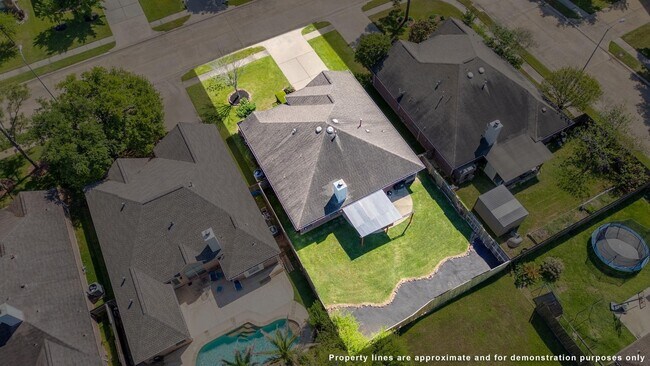 Building Photo - 14526 Chestnut Falls Dr