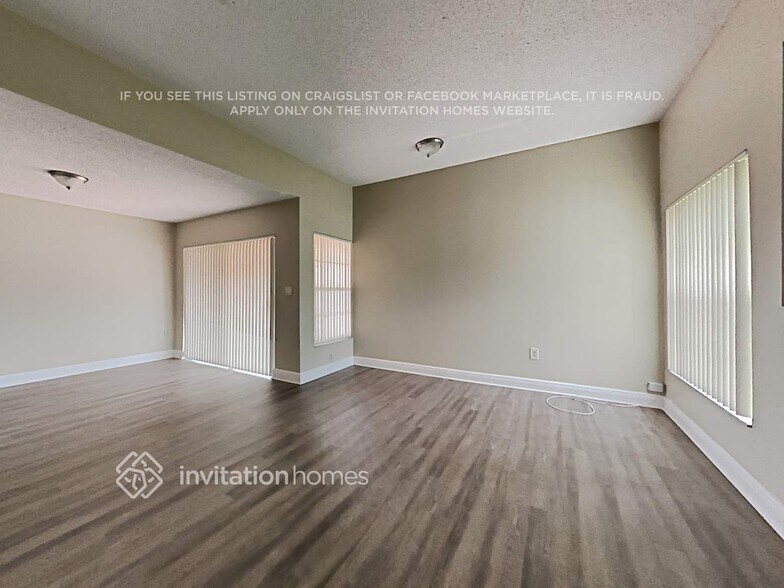 Building Photo - 14233 SW 103rd Terrace