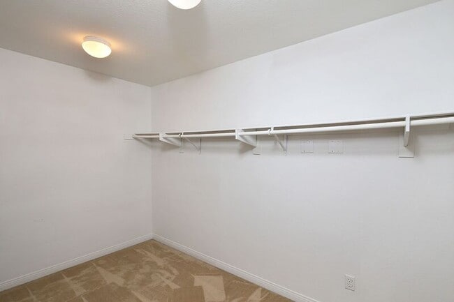 Building Photo - 26400 Castle Ln