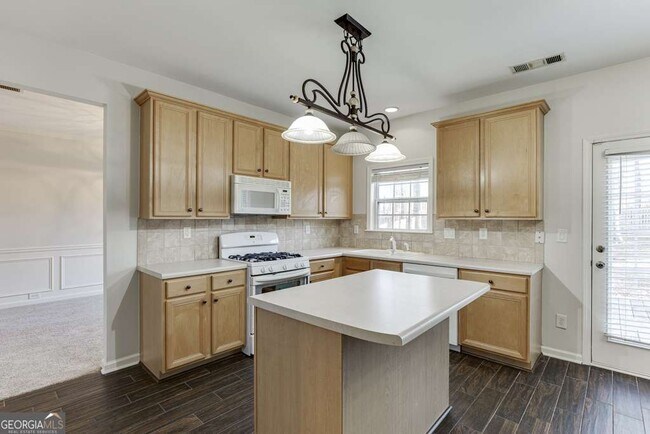 Building Photo - 300 Beckenham Walk Dr