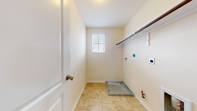 Building Photo - 15103 Signal Ridge Way