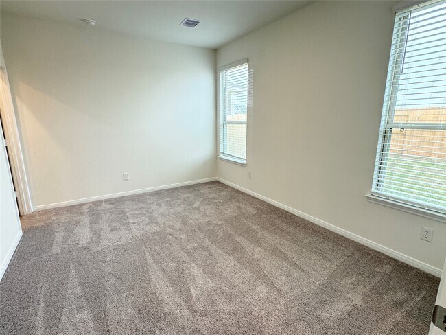 Building Photo - 3026 Dardanos Ln