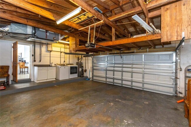 Building Photo - 3997 Mckay Creek Cir