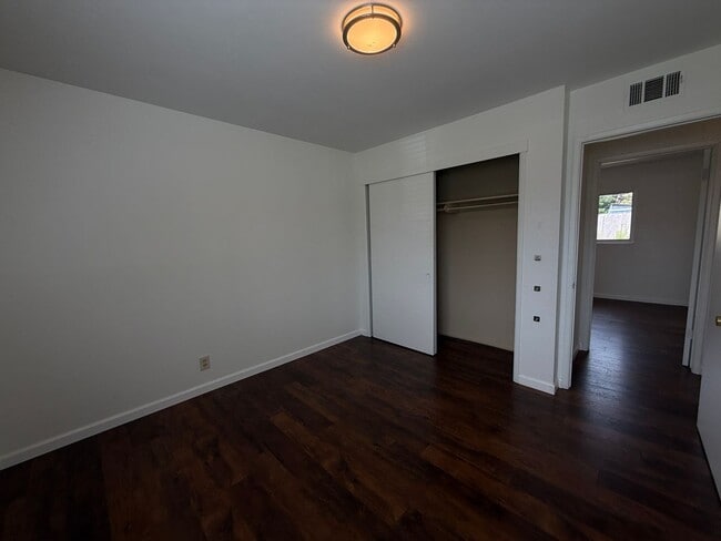 Building Photo - Cardiff SHORT TERM RENTAL MAX 6 months  3 ...