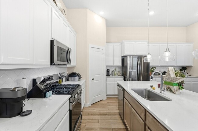 Building Photo - 127 Lukewood Cir