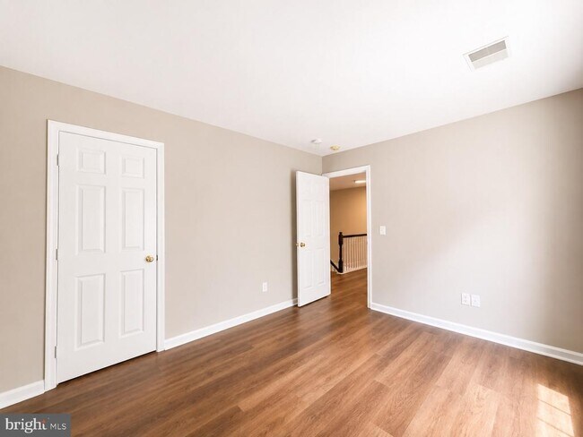 Building Photo - 14047 Sable Ct