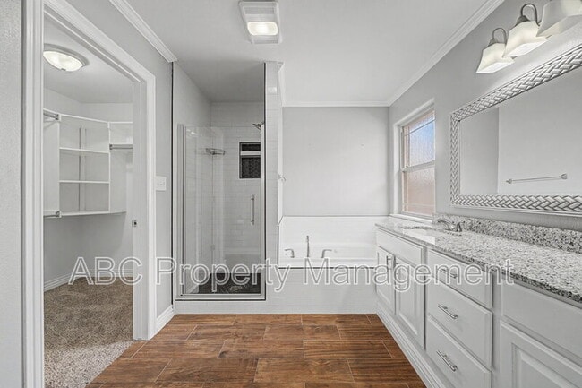 Building Photo - 1501 S Breckenridge Loop