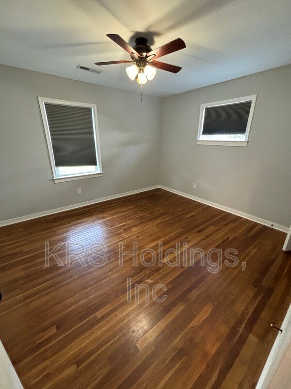 Building Photo - 1406 N 32nd St