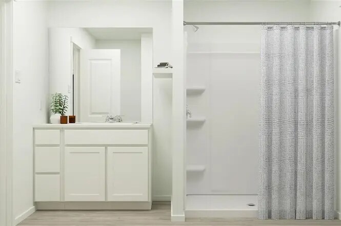 Building Photo - 3012 Yellow Pine Ave