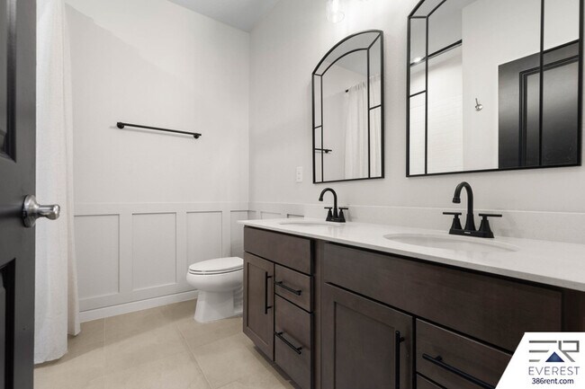 Building Photo - 249 Montgomery Ct