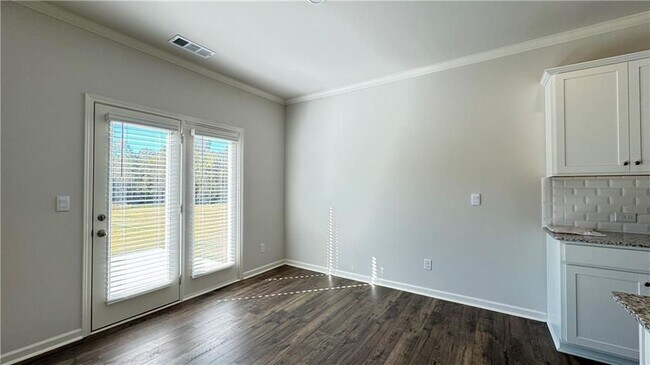 Building Photo - 841 HighGrove Wy