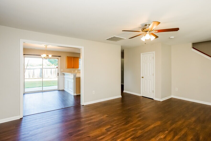 Building Photo - 4009 Ranchview Ln