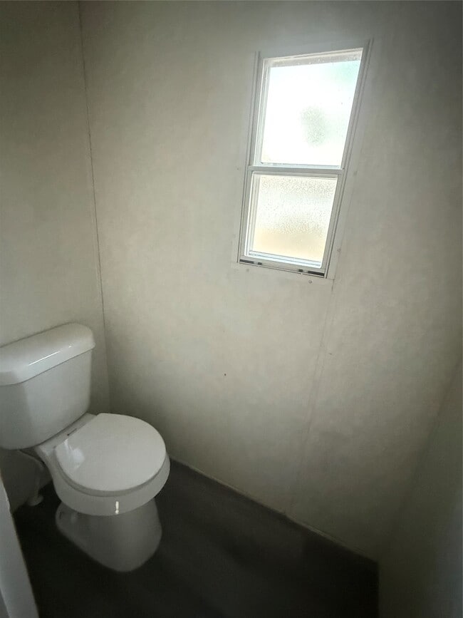 Building Photo - 144 Private Road