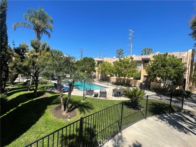 Building Photo - 22038 Vanowen St