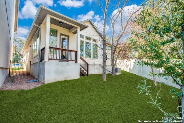 Building Photo - 11331 Carmen Heights
