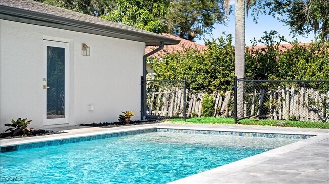 Building Photo - 27585 Imperial Shores Blvd