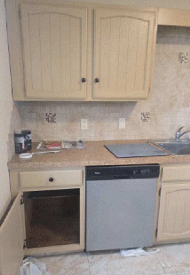 Building Photo - 442 S 18th St