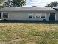 Building Photo - 10 Grove Pl