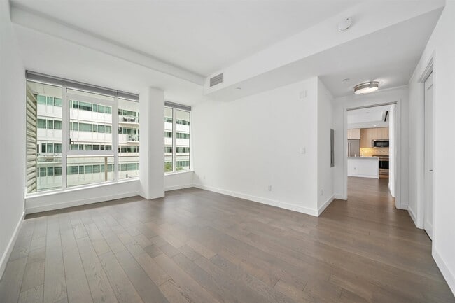 Building Photo - 800 Ave at Port Imperial Blvd