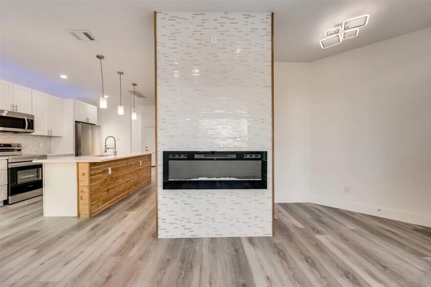 Building Photo - 1930 Shaw St