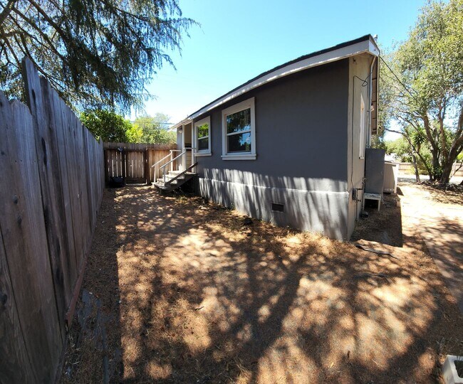 Building Photo - Jeffrey and Foothill Properties