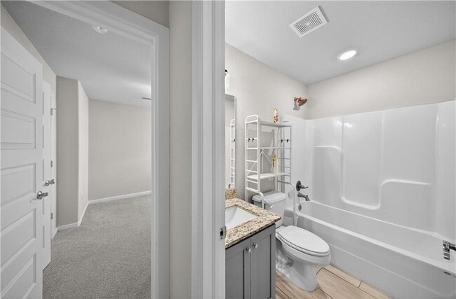 Building Photo - 440 Willow Dr