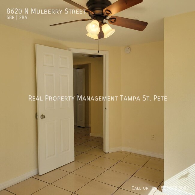 Building Photo - 8620 N Mulberry St