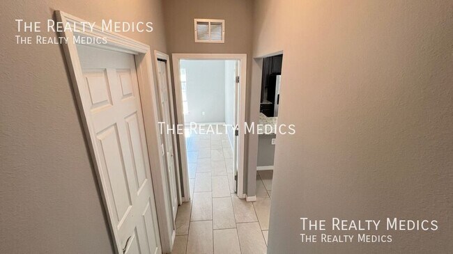 Building Photo - 1342 Defender St NW