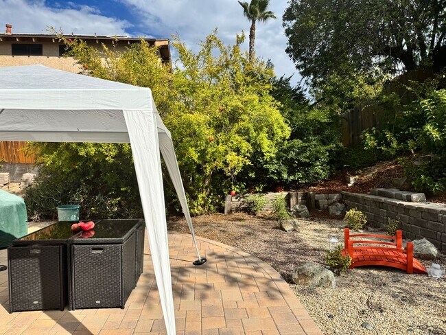 Building Photo - Beautiful 4-Bedroom + Loft Home in Desirab...