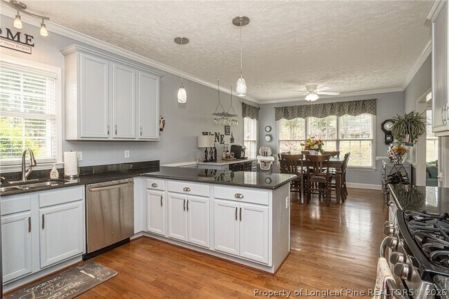 Building Photo - 3021 Bankhead Dr