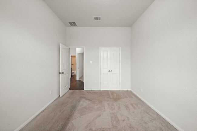 Building Photo - 2603 Hoffman Ln