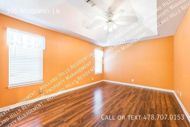 Building Photo - 105 Woodway Ln