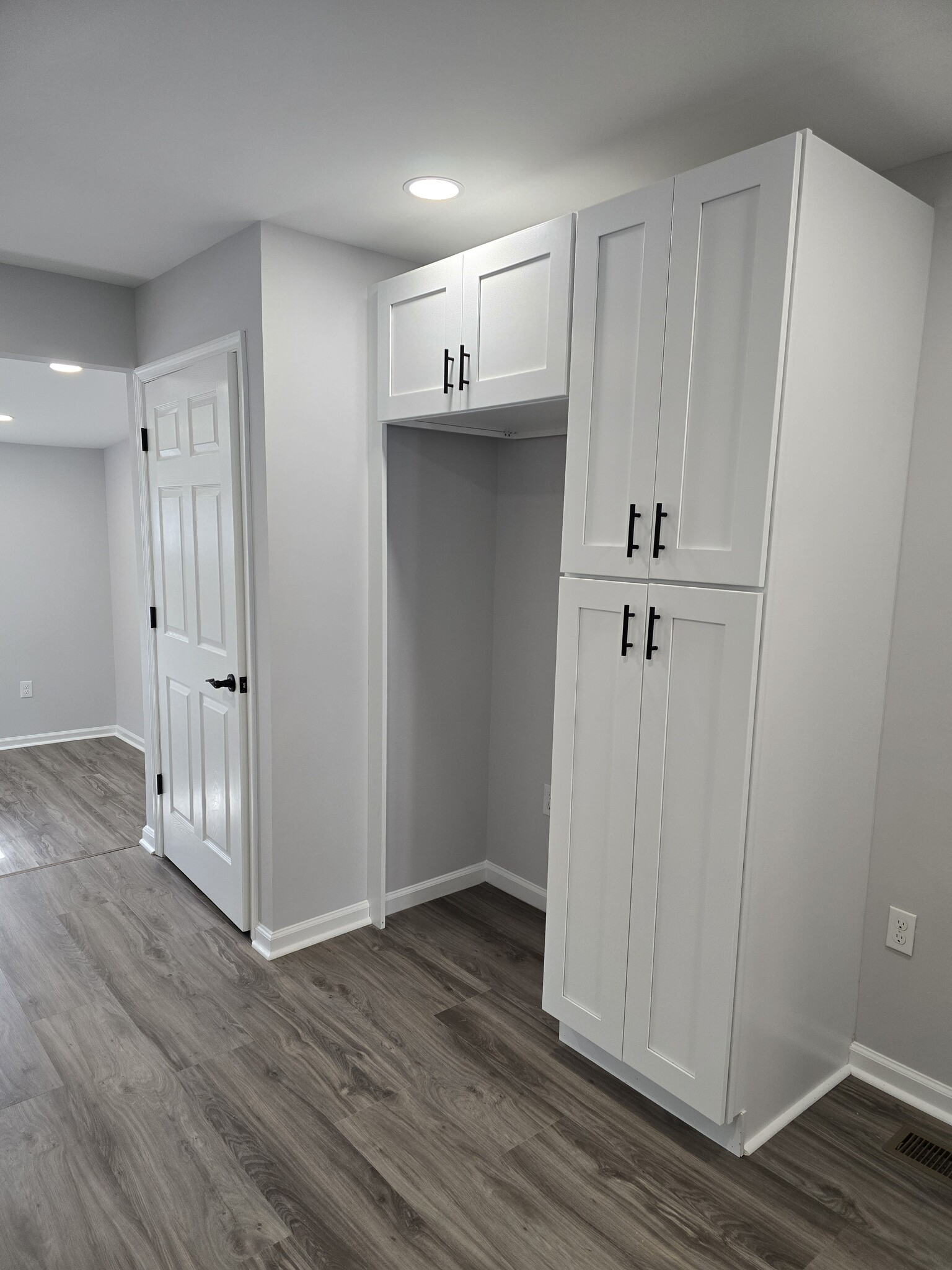 Refrigerator space - 77 N Pennsylvania Ave