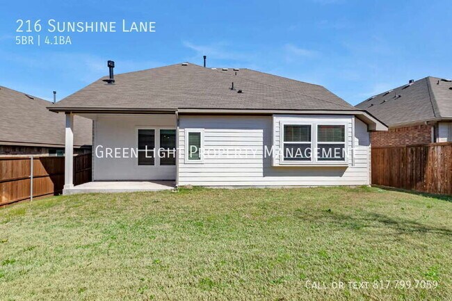 Building Photo - 216 Sunshine Ln