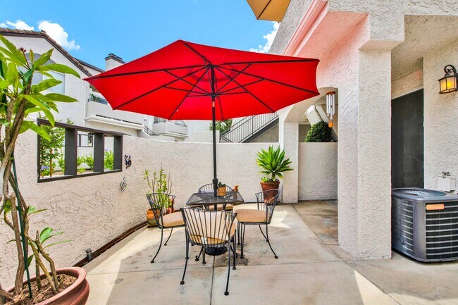 Building Photo - 13133 Le Parc