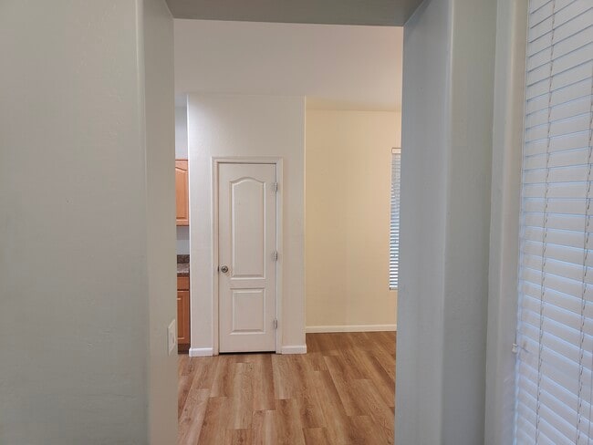 Building Photo - 7417 S 30th Ave