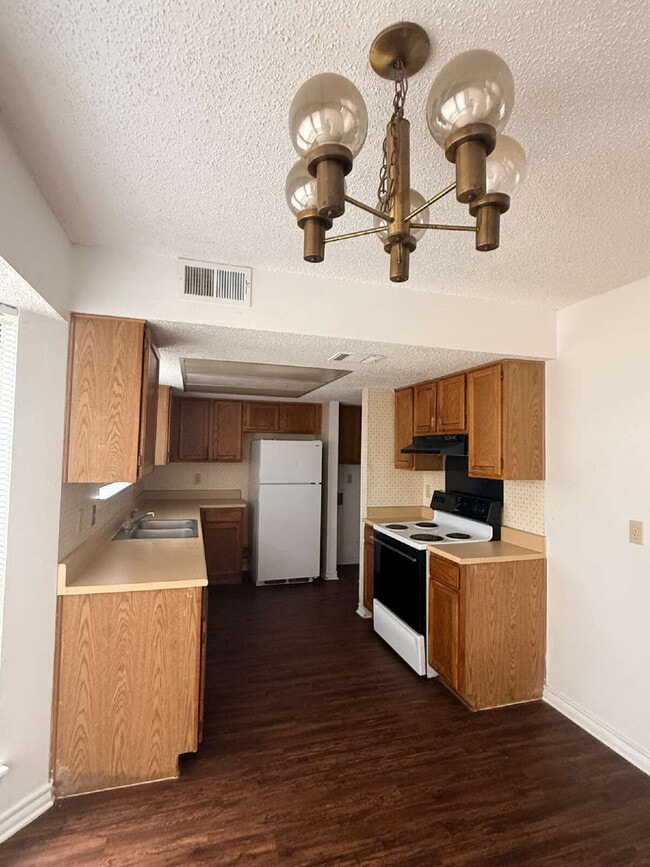 Building Photo - 9824 Ardash Ln