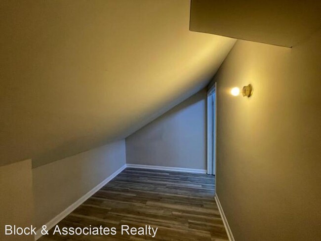 Building Photo - 1 br, 1 bath House - 3077 Huntleigh Drive