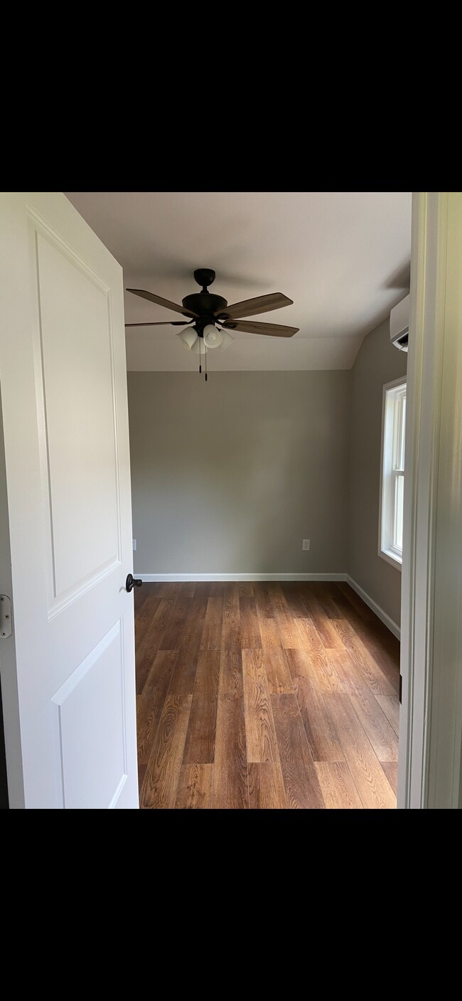 Bedroom - 505 Union Ave