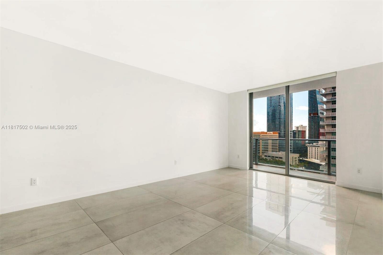 Building Photo - 1100 S Miami Ave