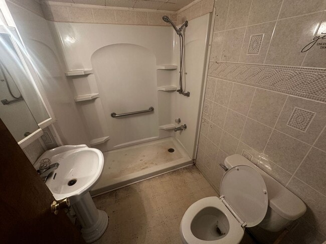 Building Photo - 6303 Sherman St